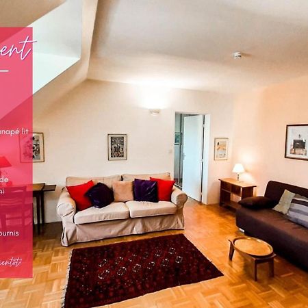 Spacious T2 Apt In City Center. Амбуаз Екстер'єр фото